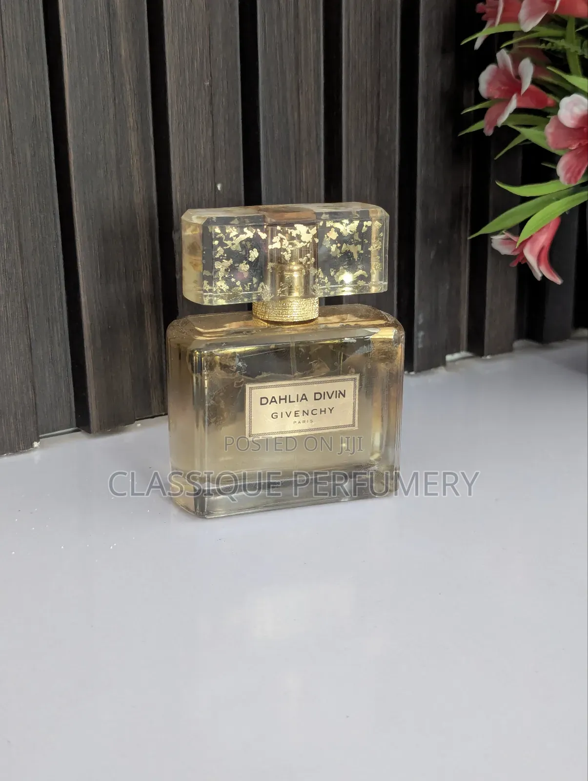 Dahlia Divin Givenchy