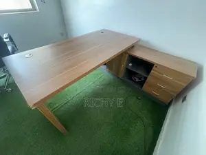 Executive Table With Extension – Office Desk