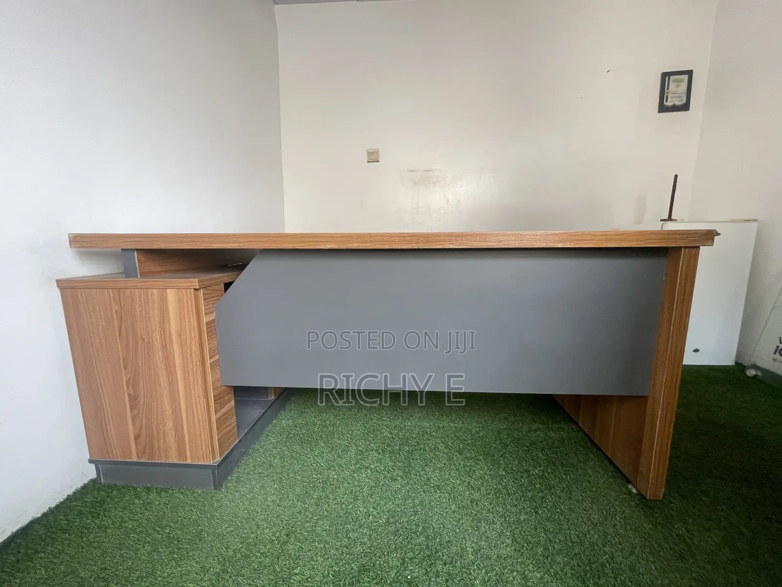 Executive Table With Extension – Office Desk