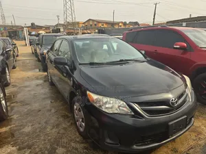 Toyota Corolla 2013 Black