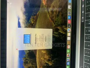 Laptop Apple MacBook Pro 2020 16GB Intel Core i7 SSD 512GB