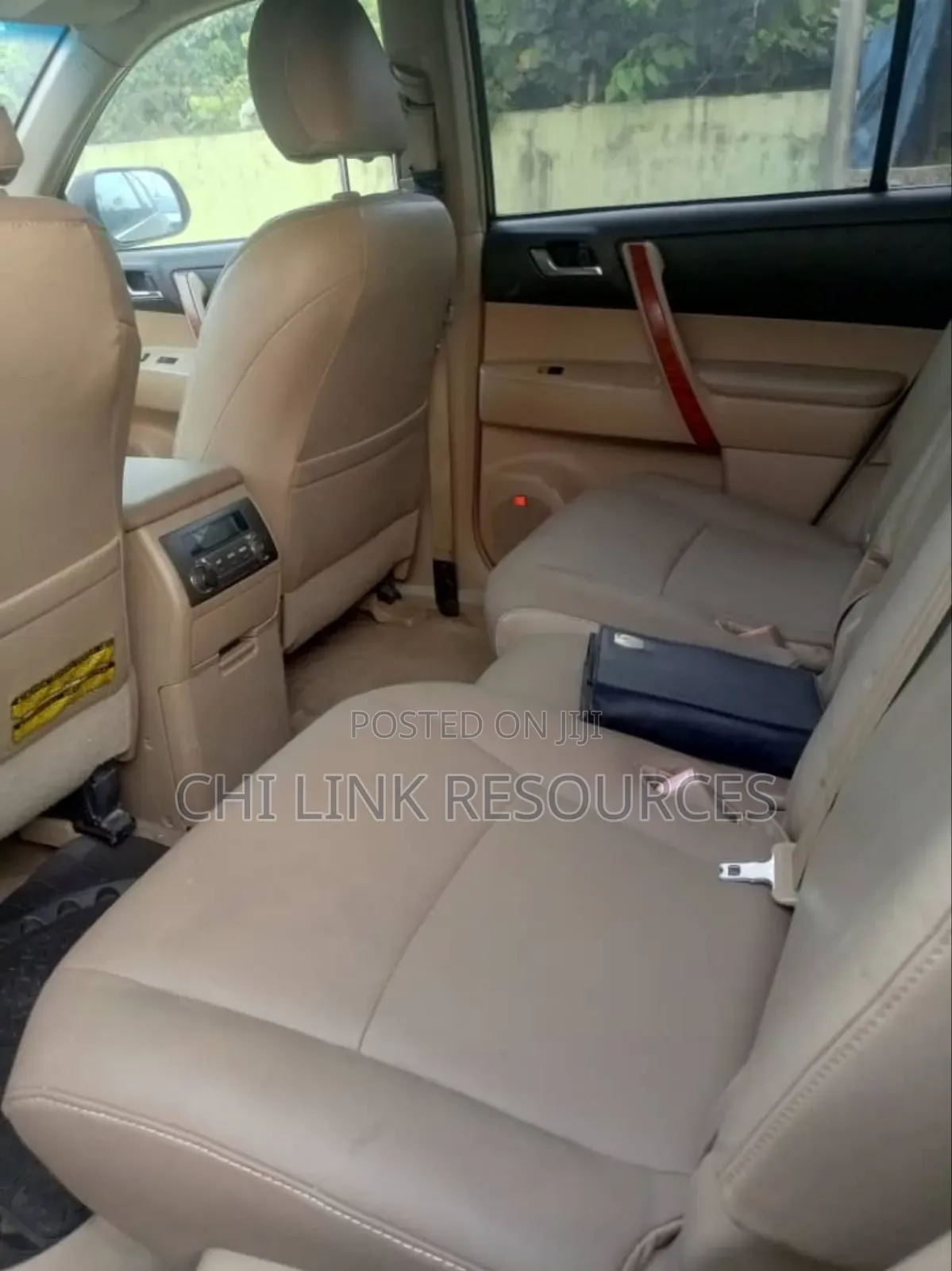 Toyota Highlander 2010 Gold