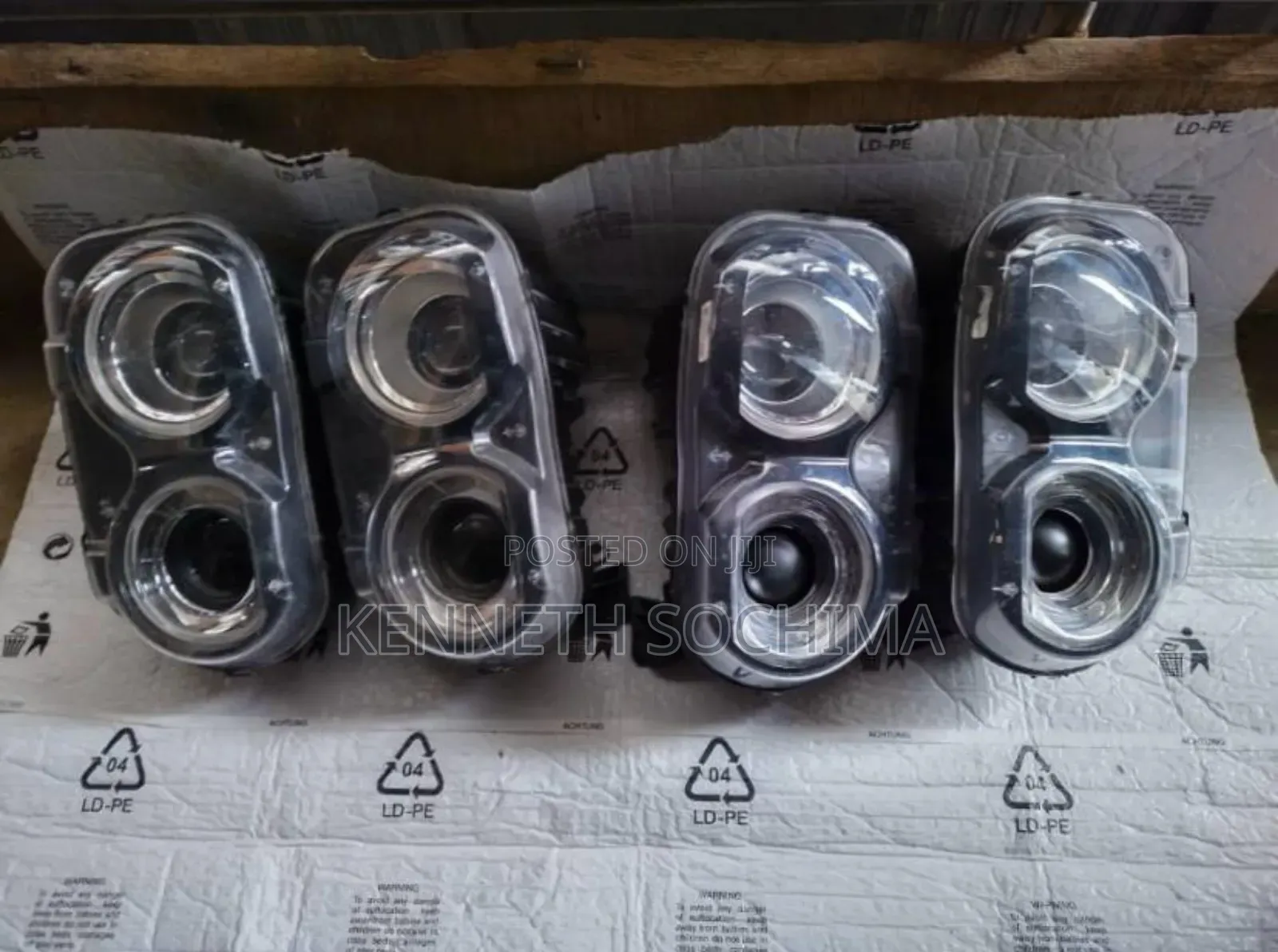 Headlights Dodge Challenger 2018