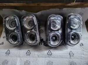 Headlights Dodge Challenger 2018