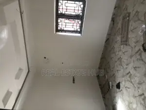 1bdrm Block of Flats in Lugbe for rent