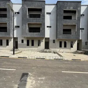 4bdrm Duplex in Mabushi for sale