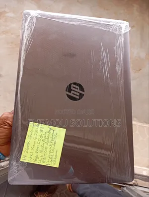 Laptop Dell Studio 15 1555 16GB Intel Xeon SSD 512GB