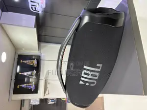 Super Clean JBL Boombox 3