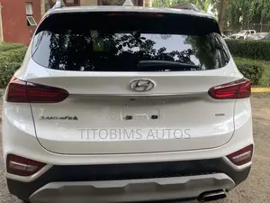Hyundai Santa Fe Limited 2.0T FWD 2019 White