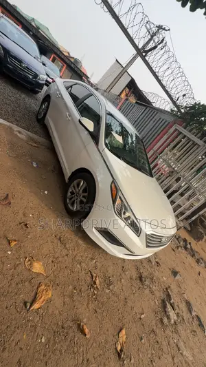 Hyundai Sonata Limited 4dr Sedan (2.4L 4cyl 6A) 2015 White