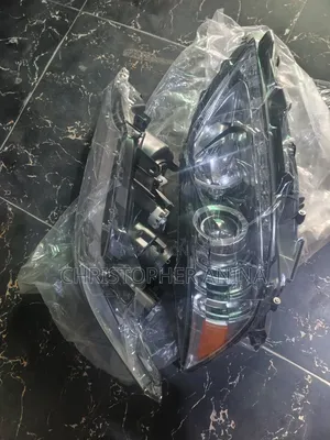 1 Set Headlamp Es 350 2013 Available