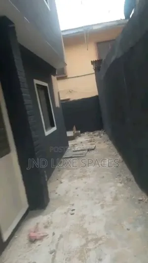 2bdrm Block of Flats in Awolowo Way for rent