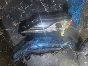 1 Set Headlamp Toyota Camry2018 Se Available