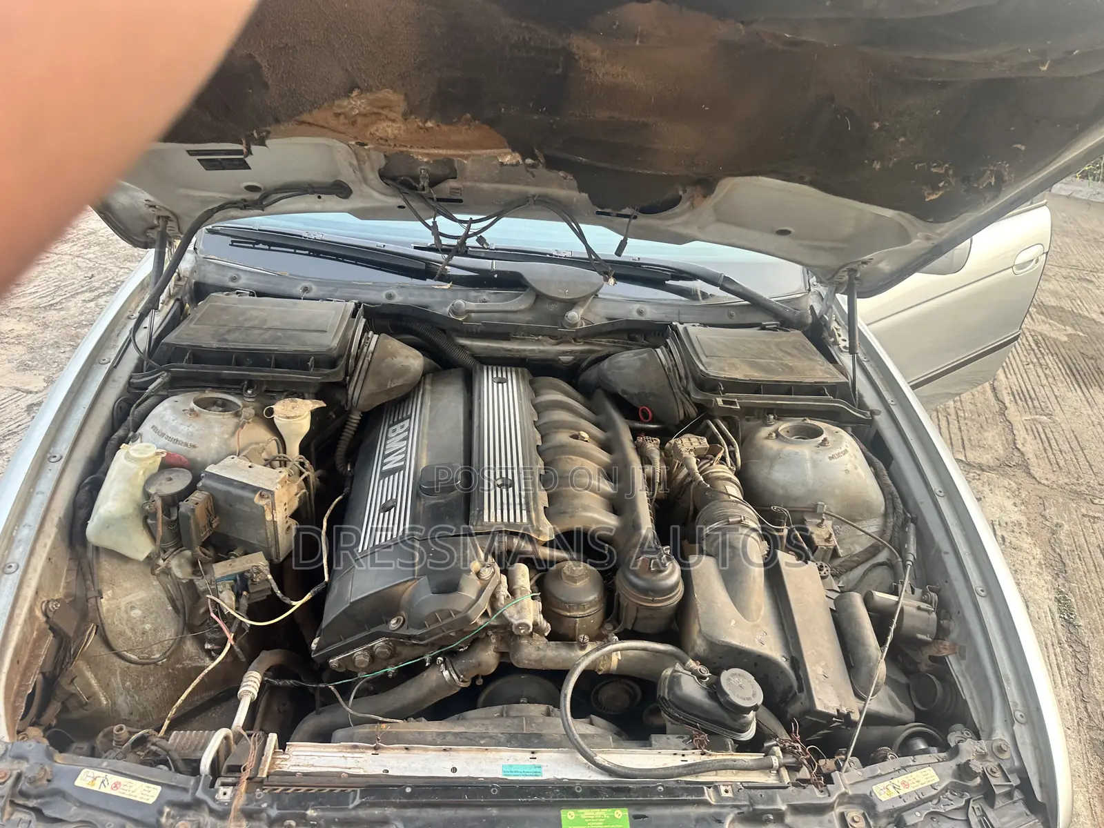 BMW 528i 2002 Silver