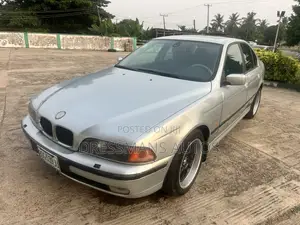 BMW 528i 2002 Silver