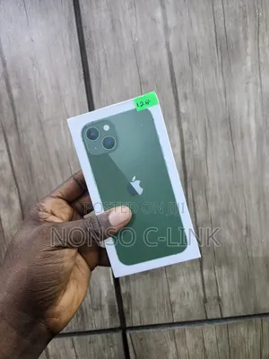 New Apple iPhone 13 128 GB Green
