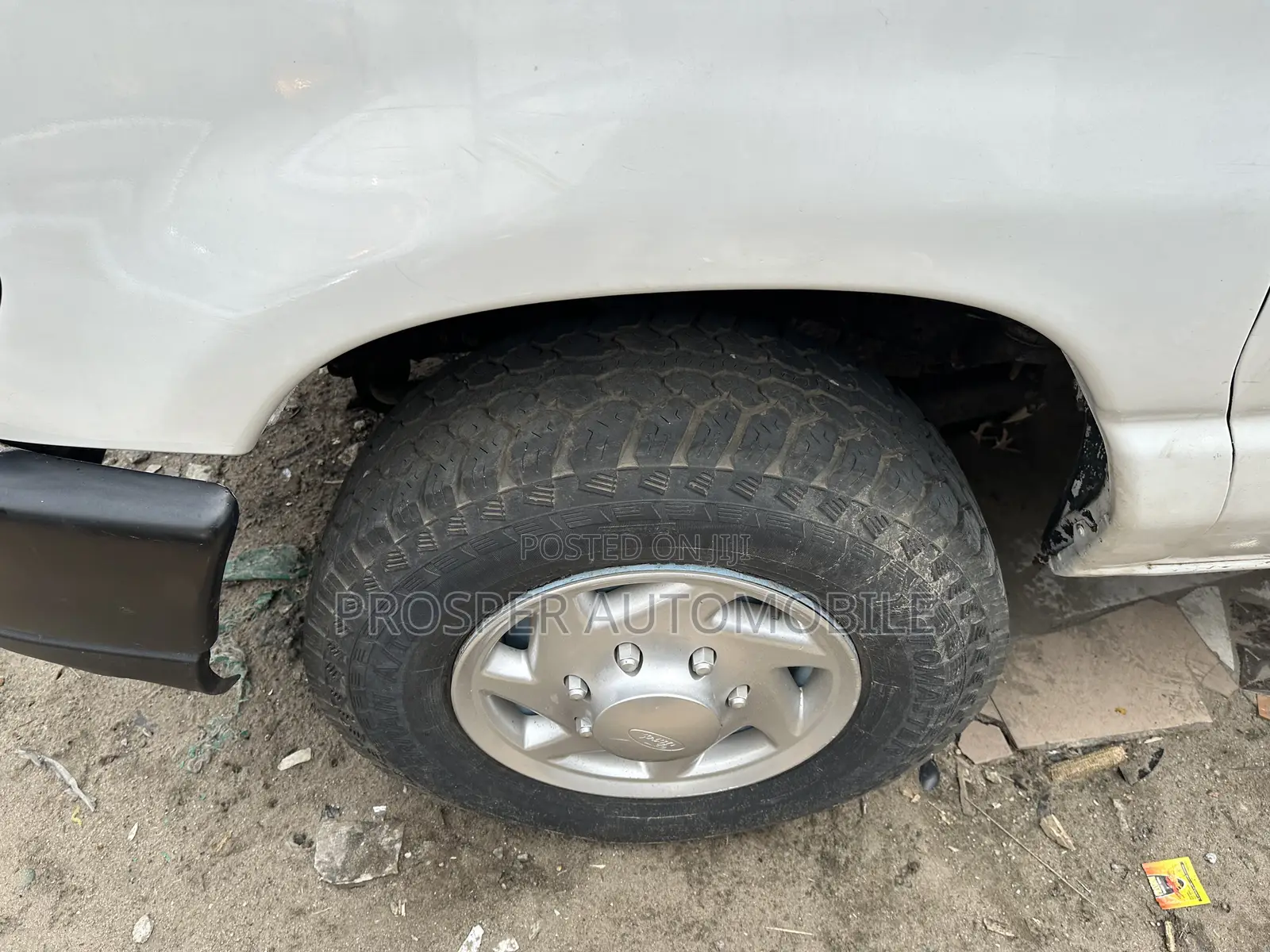 Ford E250 2013 White