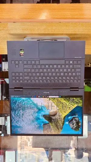 Laptop HP Omen 15-ce0xx 8GB AMD Ryzen 7 SSD 512GB
