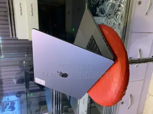 Laptop Apple MacBook Pro 2023 M2 Pro 32GB Intel Core M2 SSD 512GB