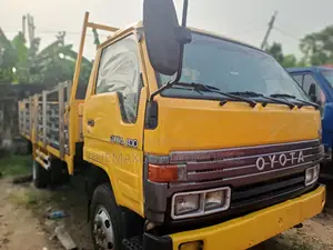 Toyota Dyna400 14b Diesel Engine Yellow