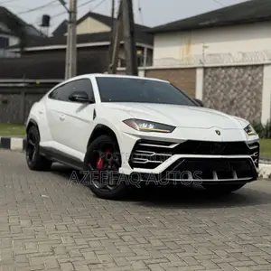 Lamborghini Urus Base 2019 White