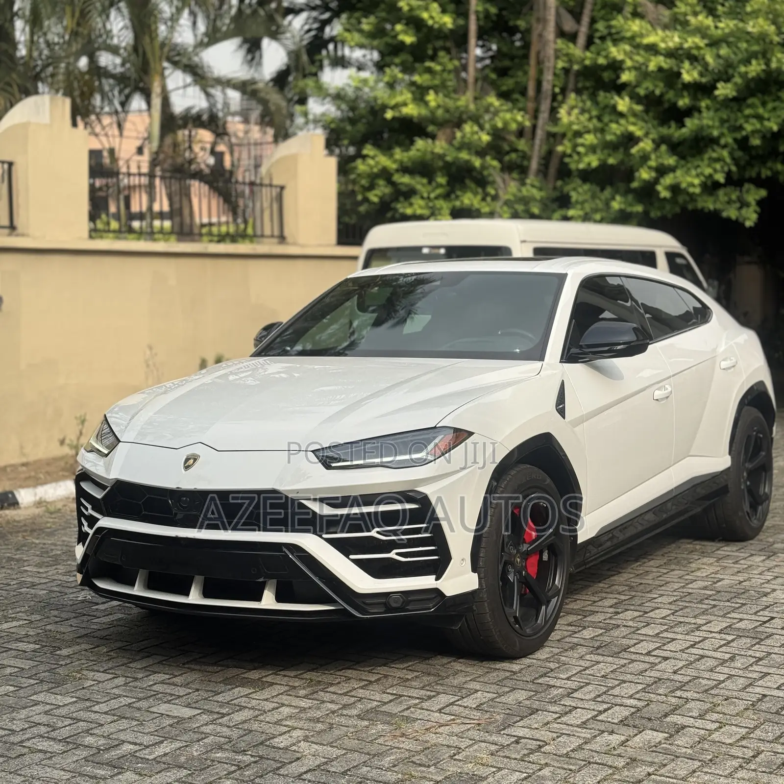 Lamborghini Urus Base 2019 White