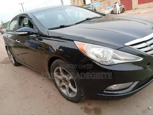 Hyundai Sonata 2011 Black