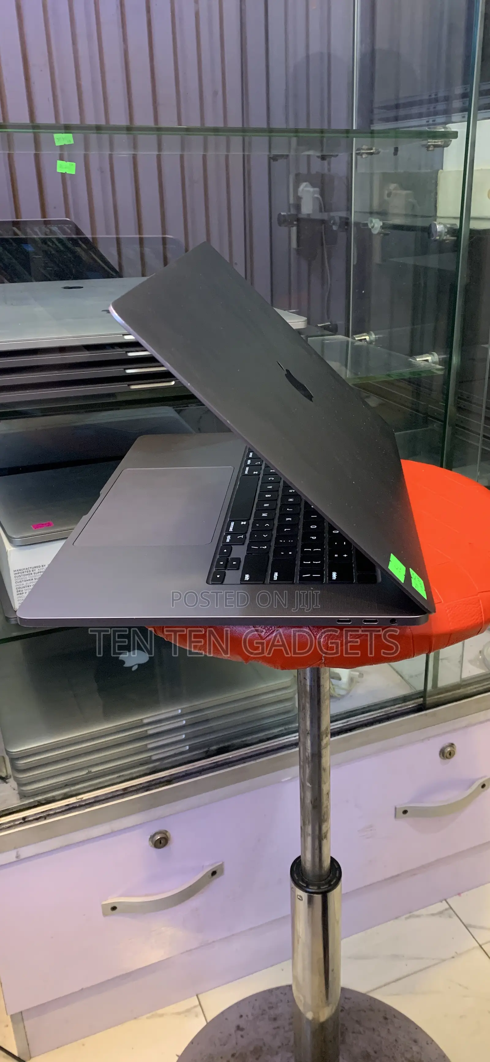 Laptop Apple MacBook 2019 32GB Intel Core I7 SSD 512GB