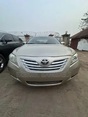 Toyota Camry LE 4dr Sedan (2.4L 4cyl 5A) 2008 Gold