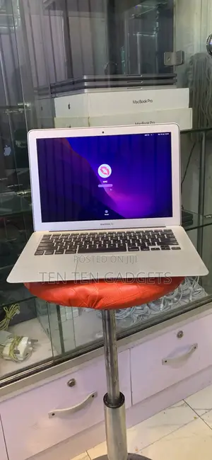 Laptop Apple MacBook Air 2017 8GB Intel Core i5 SSD 256GB