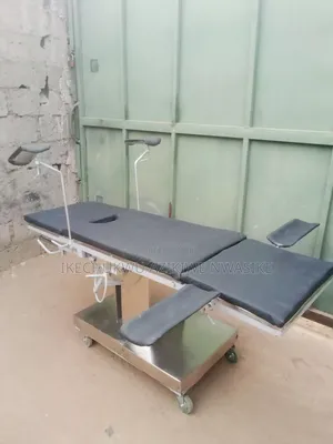 High Quality Surgical Bed