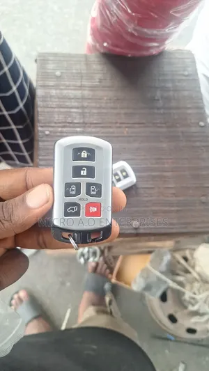 Transmission Key, Keyless for Sienna 2016,