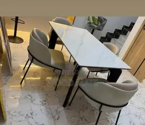 Set Of Dining In 6 Senter Available