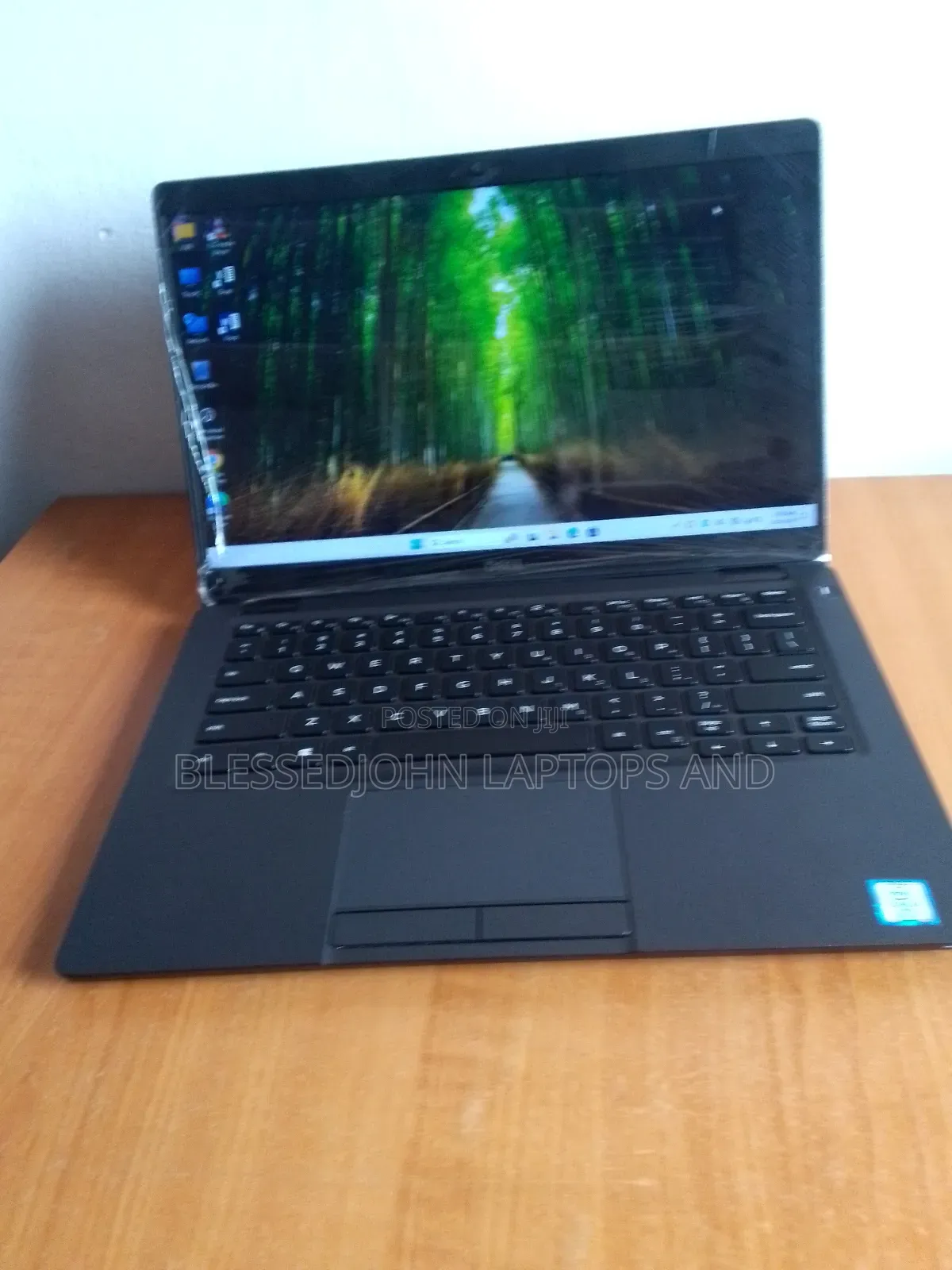 Laptop Dell Latitude 5300 8GB Intel Core i5 SSD 256GB