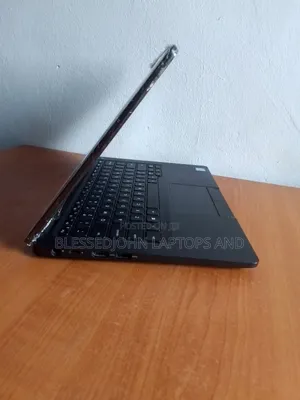 Laptop Dell Latitude 5300 8GB Intel Core i5 SSD 256GB