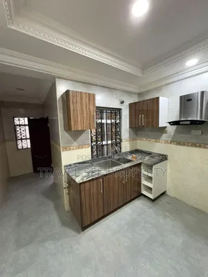Furnished 3bdrm Block of Flats in Ademirty Roads Lekki for rent