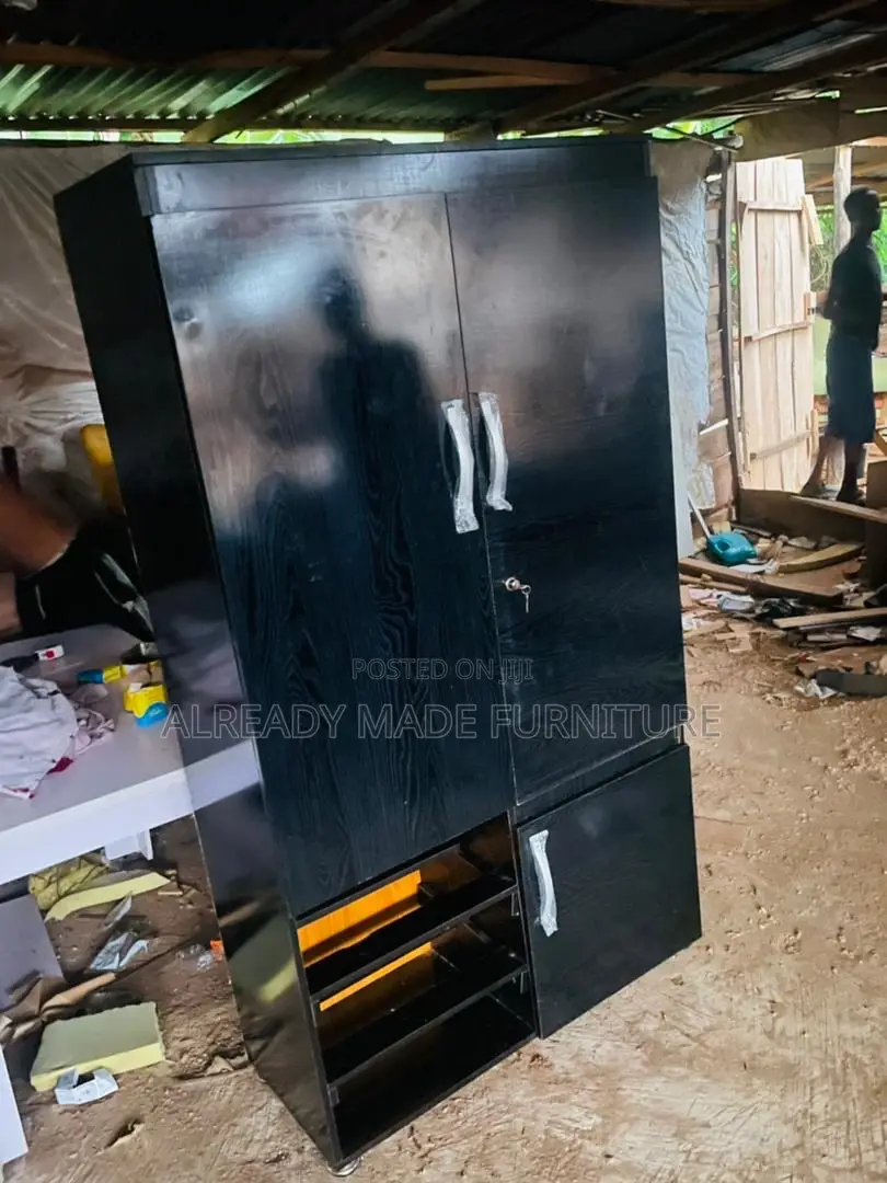 40inc by 6ft Wardrobe