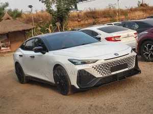 New Changan UNI-V 2.0 Petrol FWD 2024 White