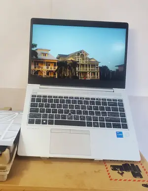 New Laptop HP EliteBook 840 G5 8GB Intel Core I5 SSD 1T
