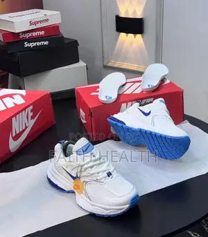 *Nike Zoom “Mujer” Snks*