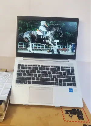 New Laptop HP ProBook 430 G5 12GB Intel Core I5 SSD 1T