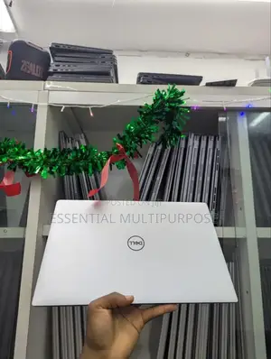 New Laptop Dell XPS 15 32GB Intel Core I7 SSD 512GB