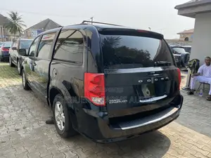 Dodge Grand Caravan 2013 Black