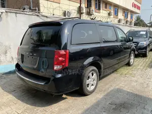 Dodge Grand Caravan 2013 Black