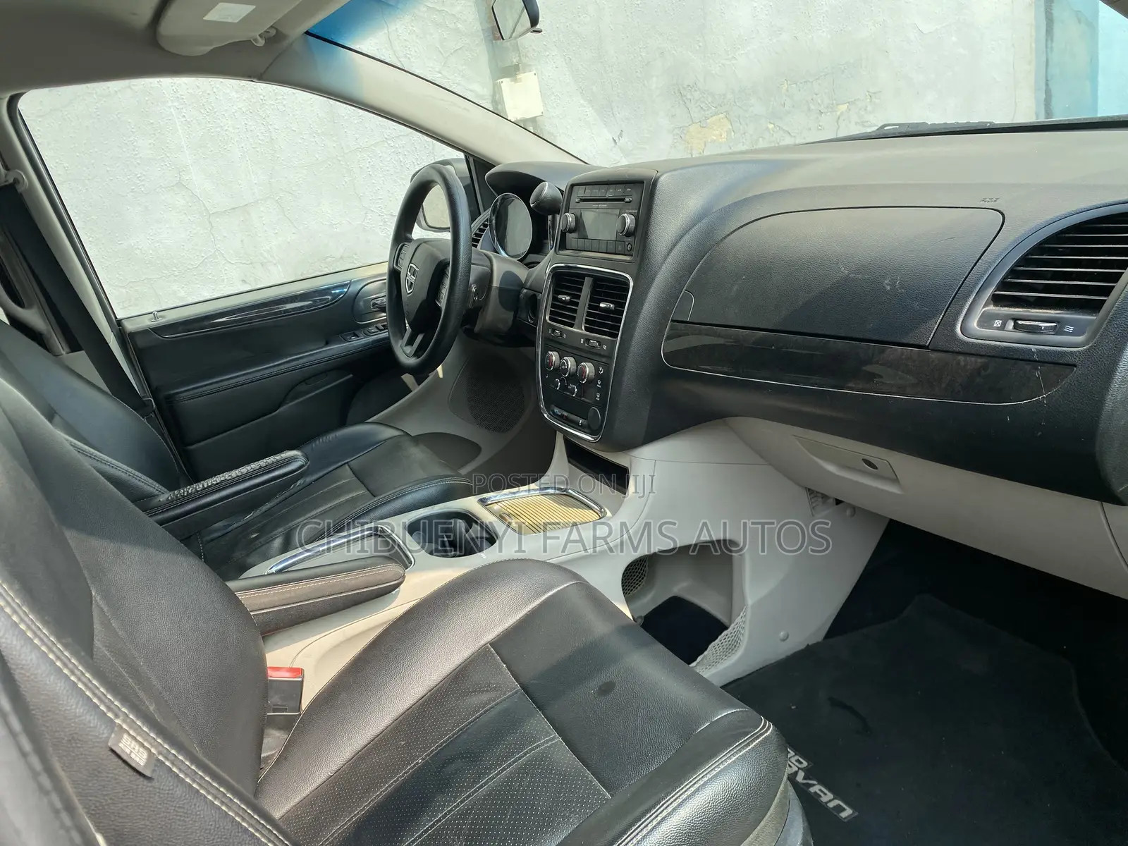 Dodge Grand Caravan 2013 Black