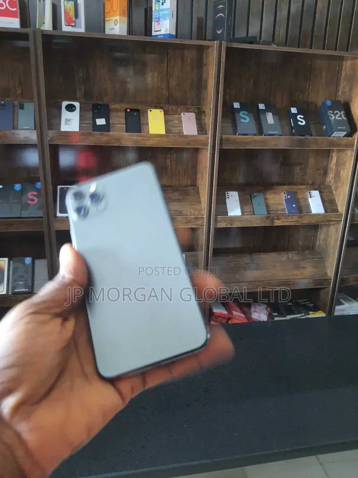 Apple iPhone 11 Pro Max 64 GB Gray
