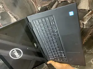 Laptop Dell Latitude 3390 16GB Intel Core i5 SSD 256GB