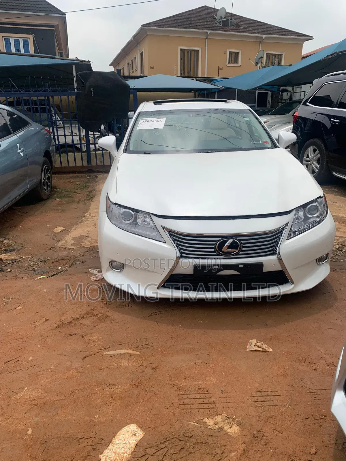 Lexus ES 2013 White