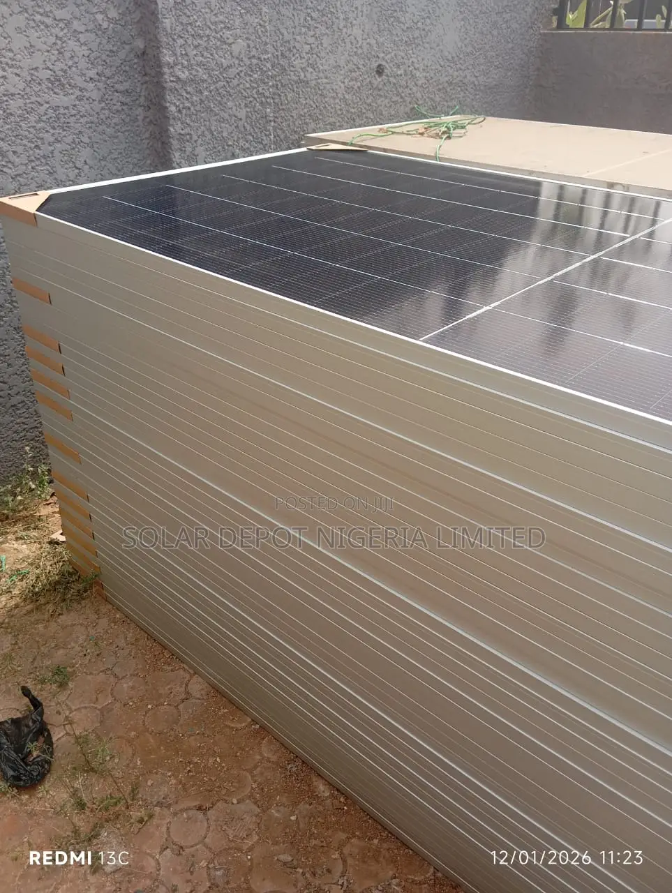 615watts Jinko Bifacial Solar Panel