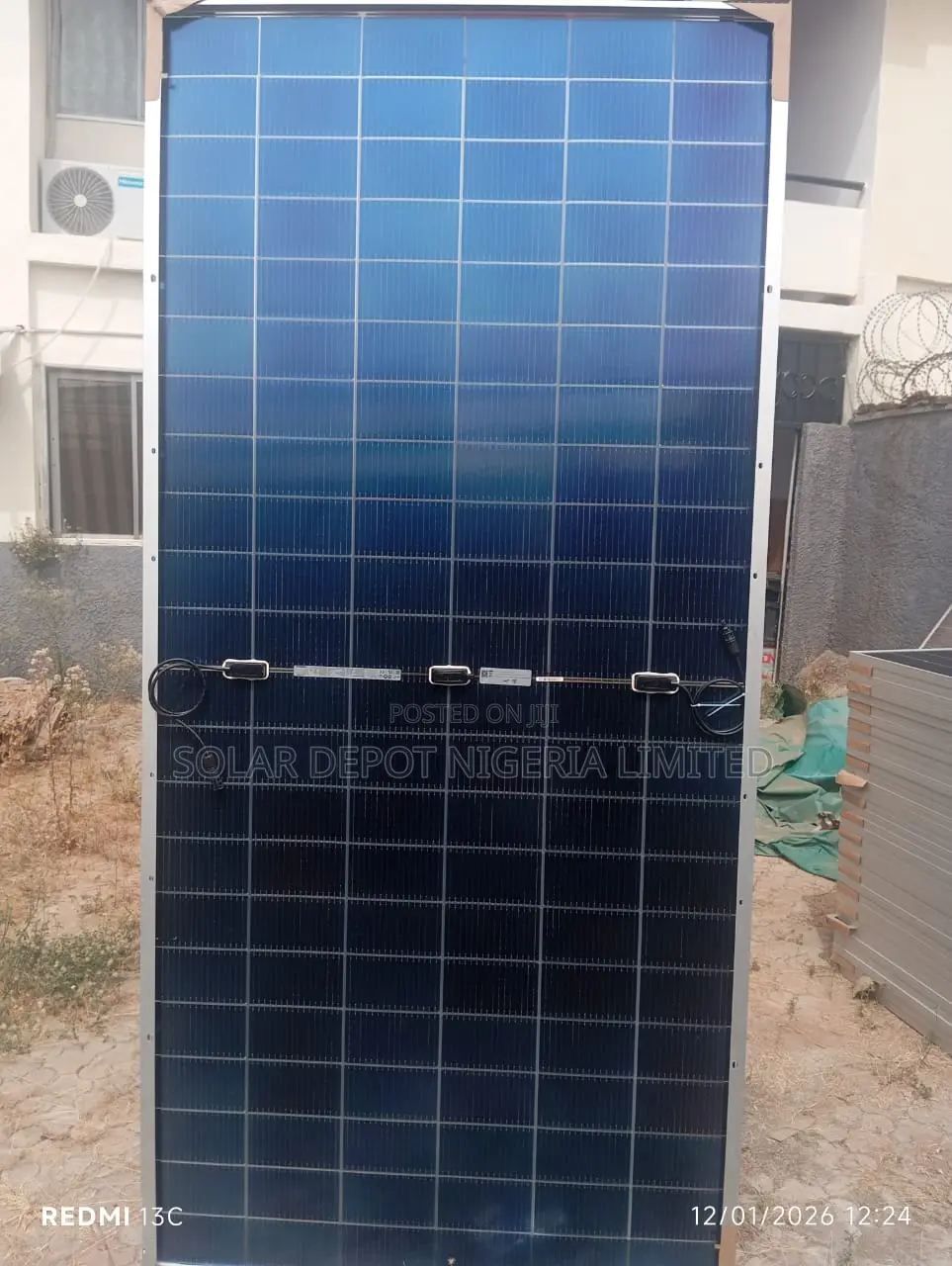 615watts Jinko Bifacial Solar Panel